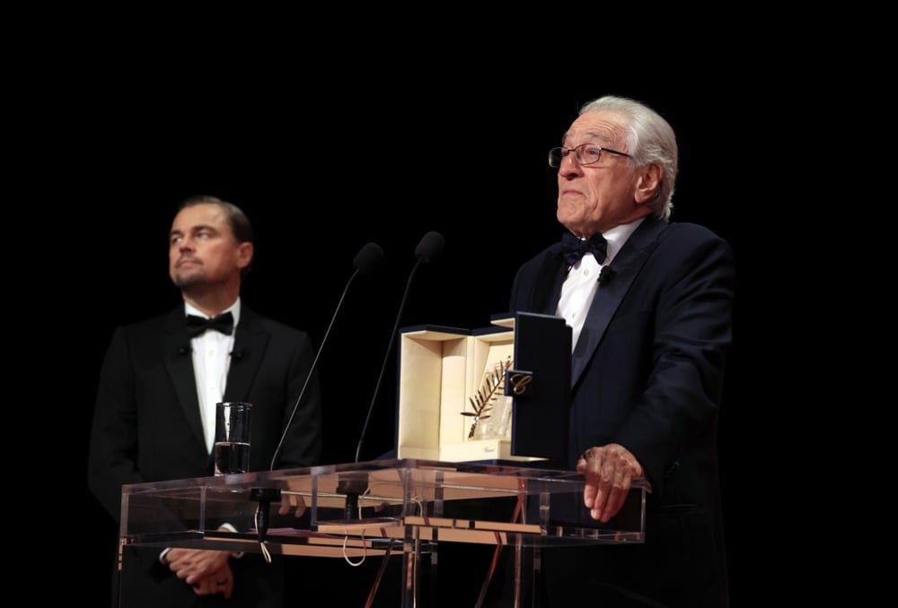 مهرجان كان يمنح روبرت دي نيرو السعفة الذهبية ويتسلمها من ليوناردو دي كابريو (1)