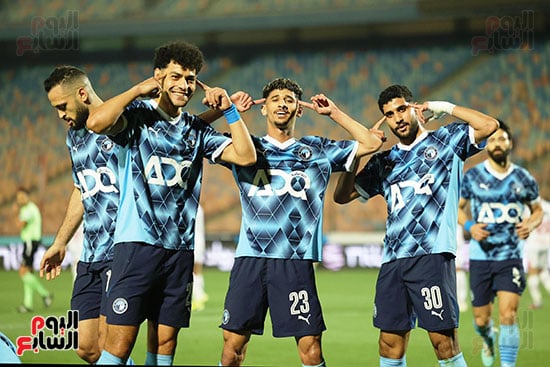 احتفال لاعبى بيراميدز بالهدف احتفال لاعبى بيراميدز بالهدف