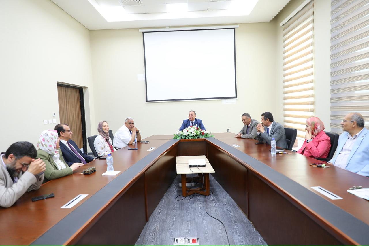 مجلس الجامعة