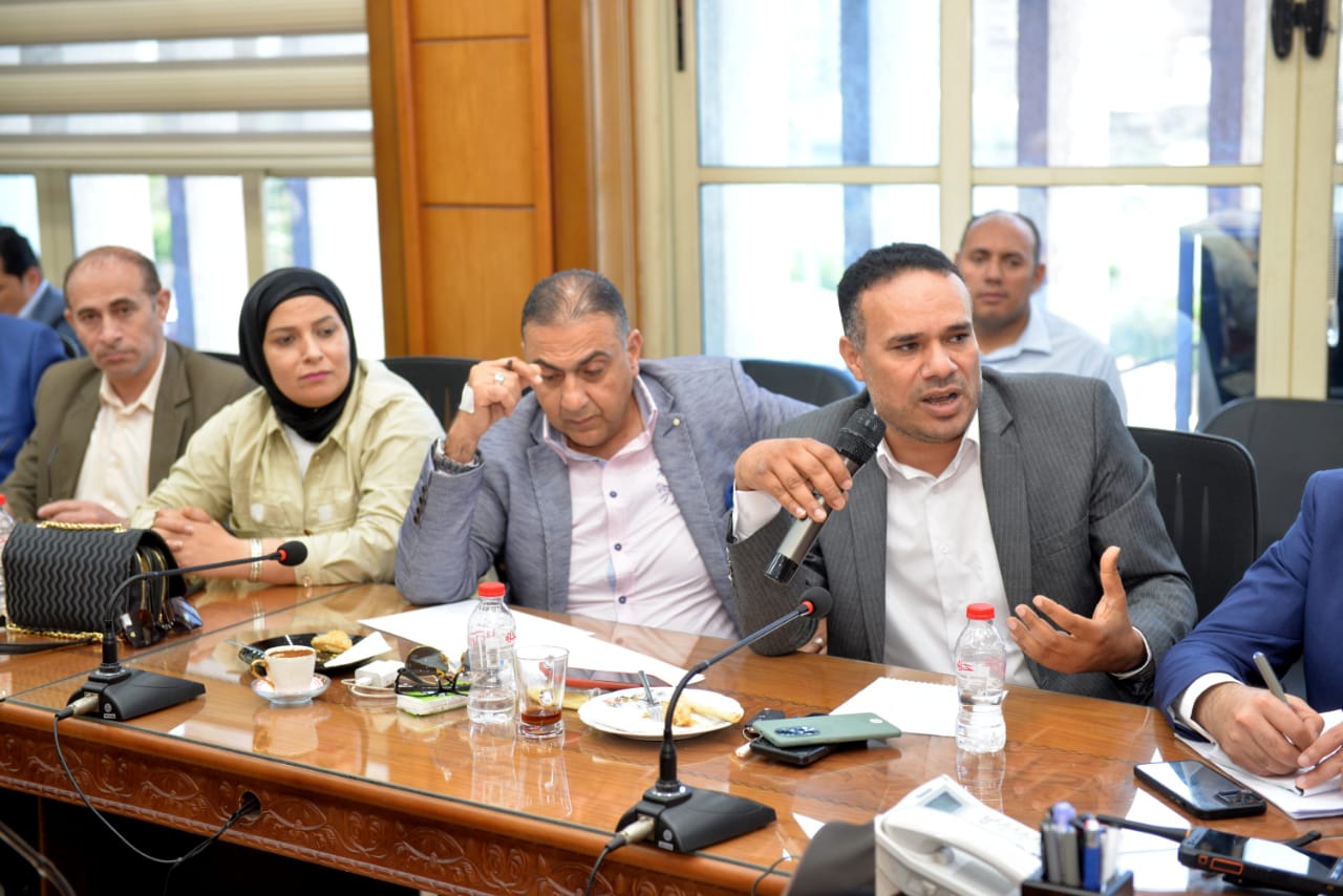 الصحفيون والاعلاميون خلال لقاء المحافظ