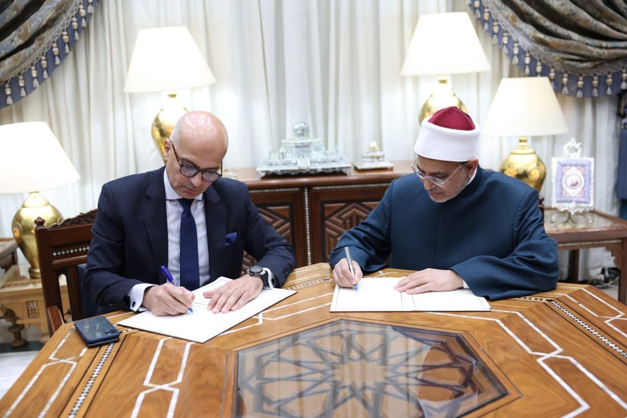 توقيع بروتوكول تعاون بين جامعة الأزهر وجامعة عين شمس توقيع بروتوكول تعاون بين جامعة الأزهر وجامعة عين شمس