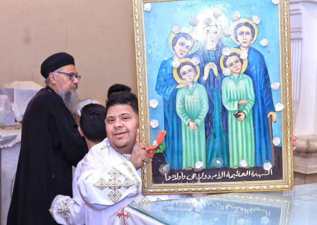 فرحة الاحتفال بعيد استشهاد الأم دولاجى وأولادها الأربعة فرحة الاحتفال بعيد استشهاد الأم دولاجى وأولادها الأربعة