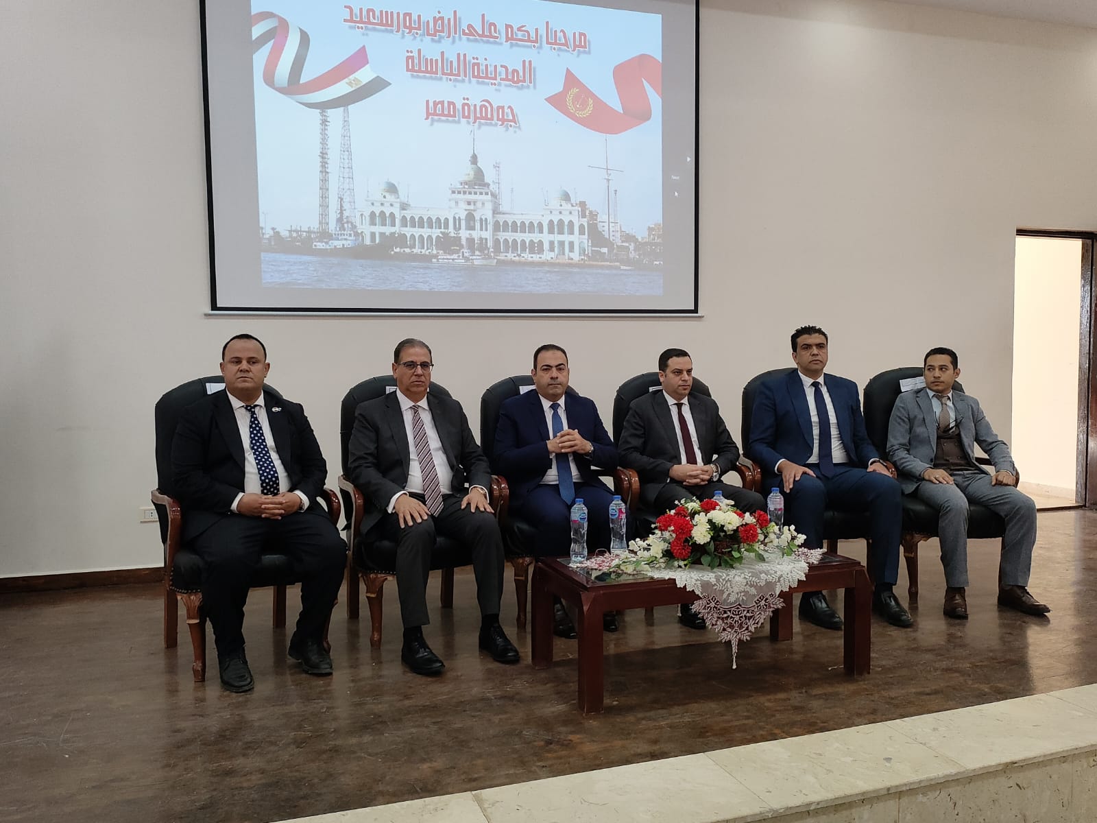 حضور الملتقي