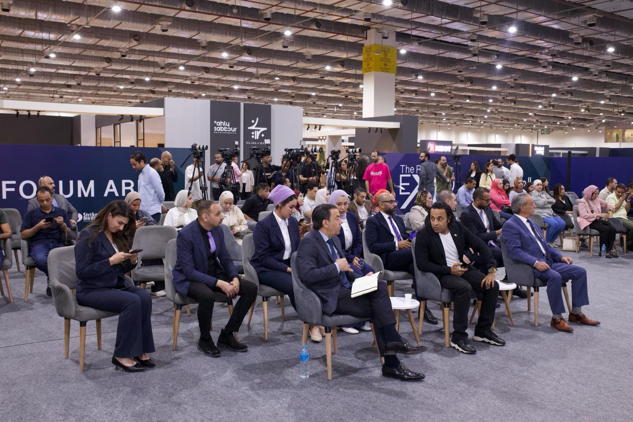 مؤتمر شركة طارق نور (1)