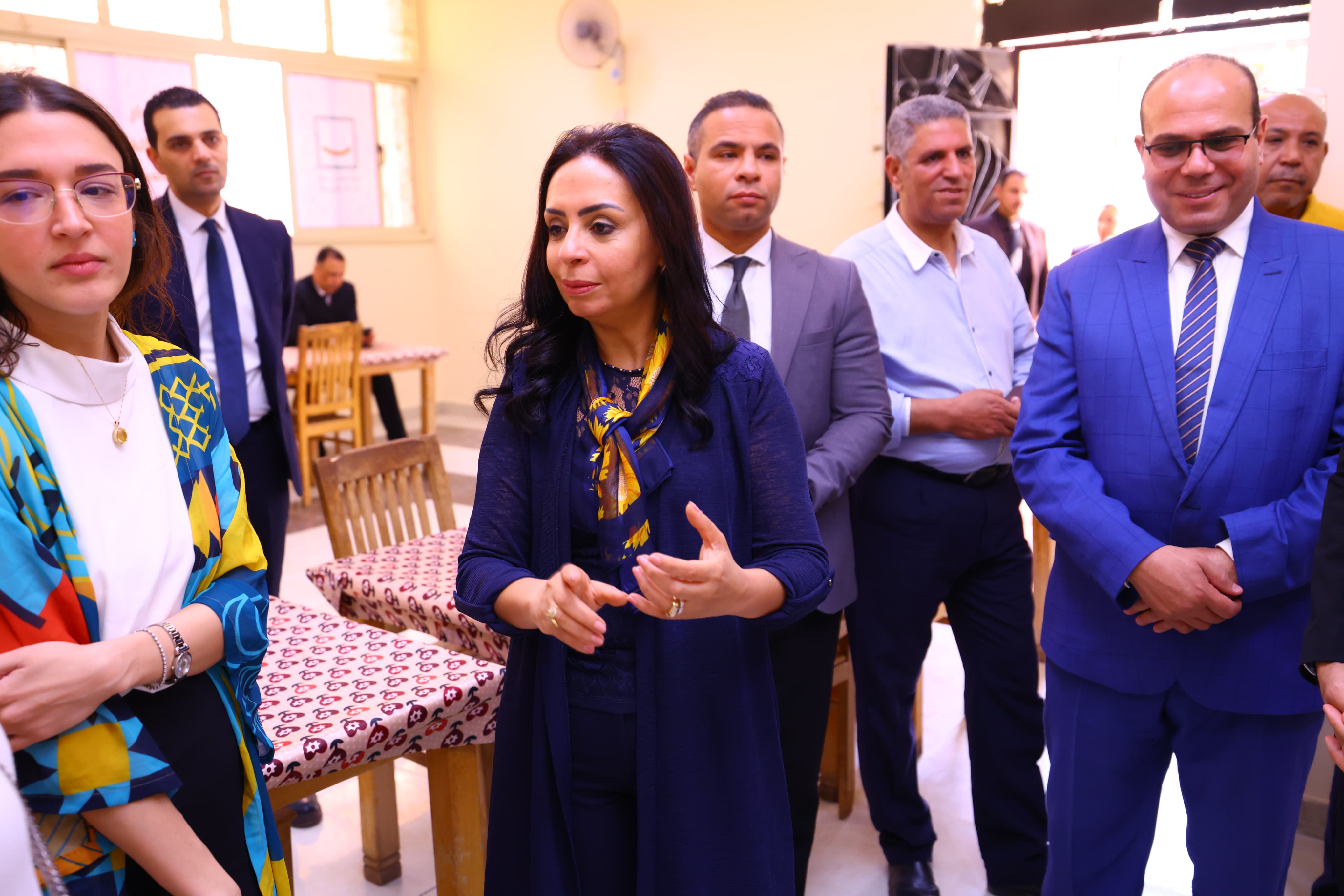 وزيرة التضامن الاجتماعي خلال جولتها التفقدية وزيرة التضامن الاجتماعي خلال جولتها التفقدية