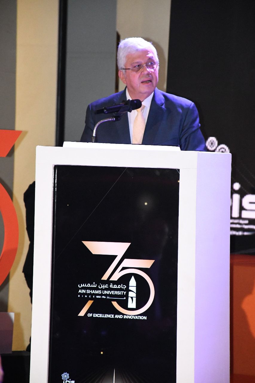 الدكتور أيمن عاشور وزير التعليم العالي