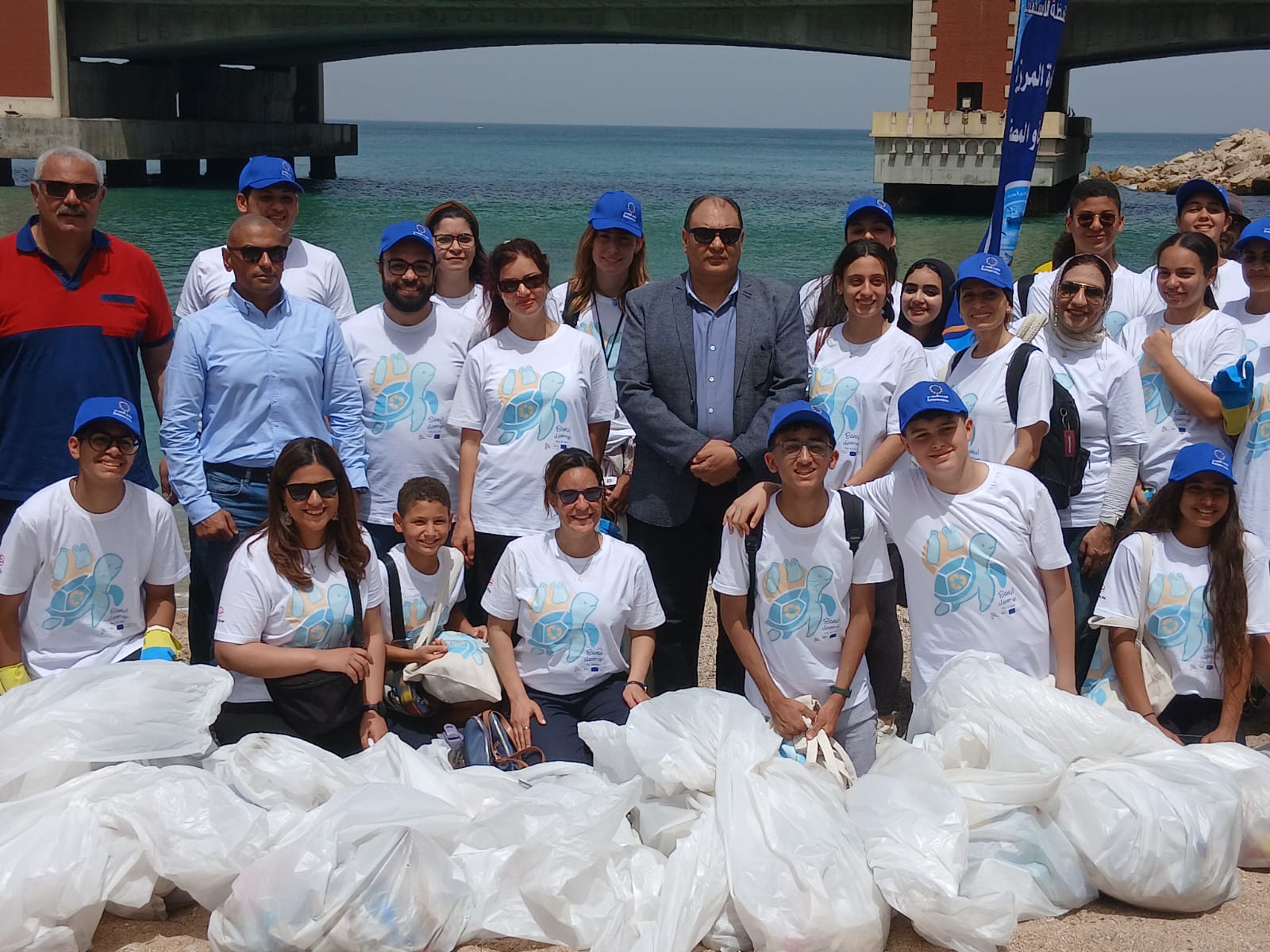 مبادرة تنظيف الشاطئ بالإسكندرية مبادرة تنظيف الشاطئ بالإسكندرية
