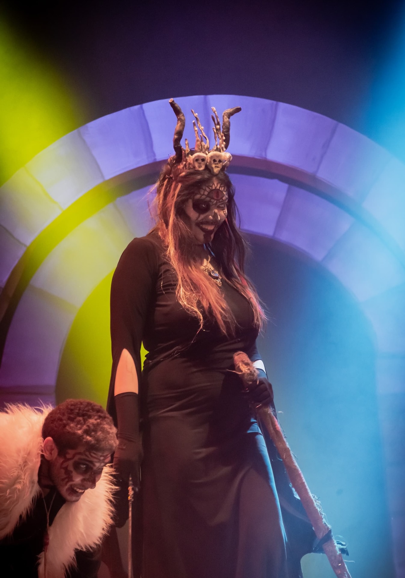 رنا خالد في دور أمنا الغولة