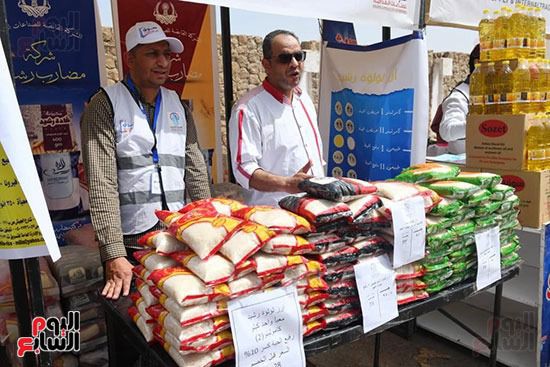 طرح منتجات السلع الغذائية  بسوق اليوم الواحد بمدينة نصر ضمن المرحلة الثانية