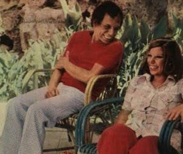 صورة أخرى لعادل إمام مع زوجته صورة أخرى لعادل إمام مع زوجته