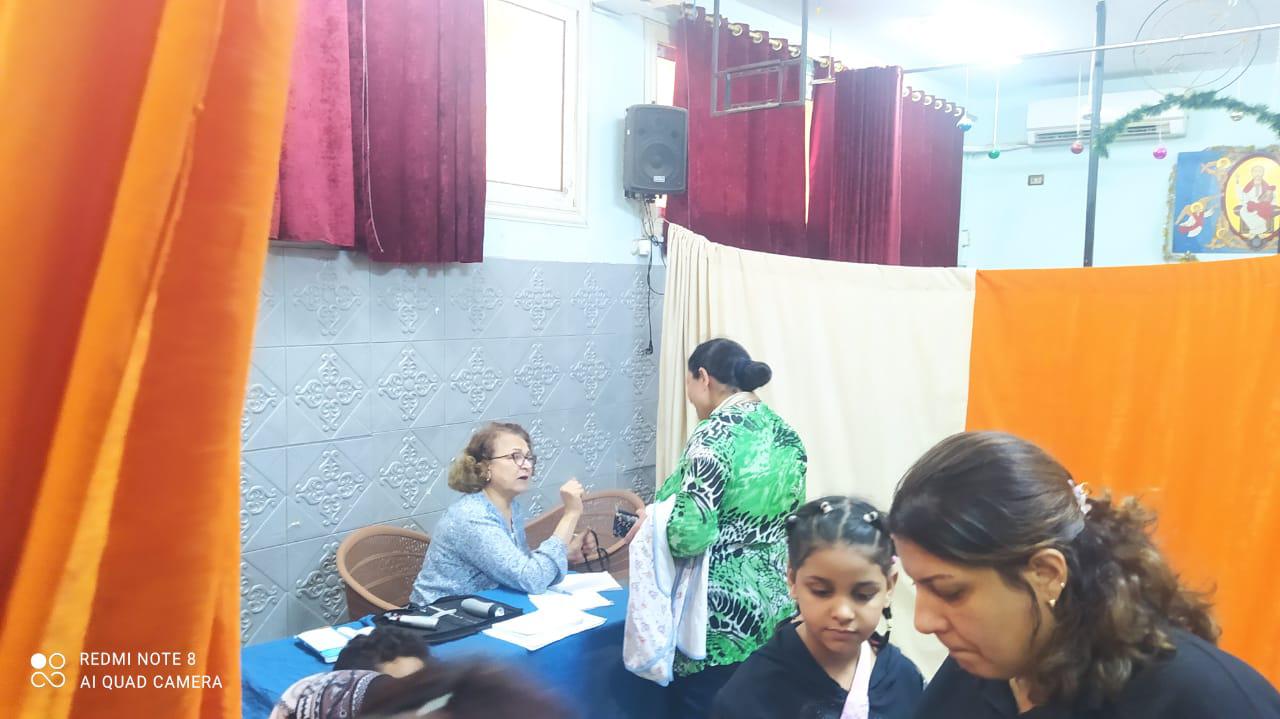 لجنة المرأة بمجلس كنائس مصر تنظم قافلة طبية لخدمة المجتمع (1)