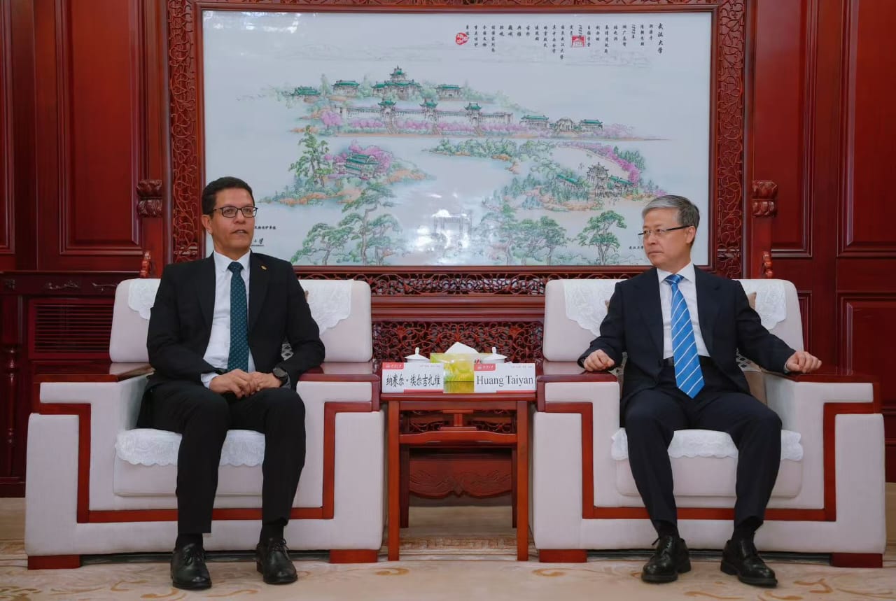 جانب من اللقاءات