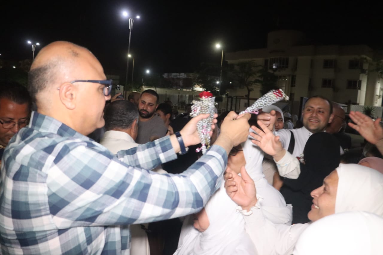 أول فوج من 90 حاجا وحاجة (4)