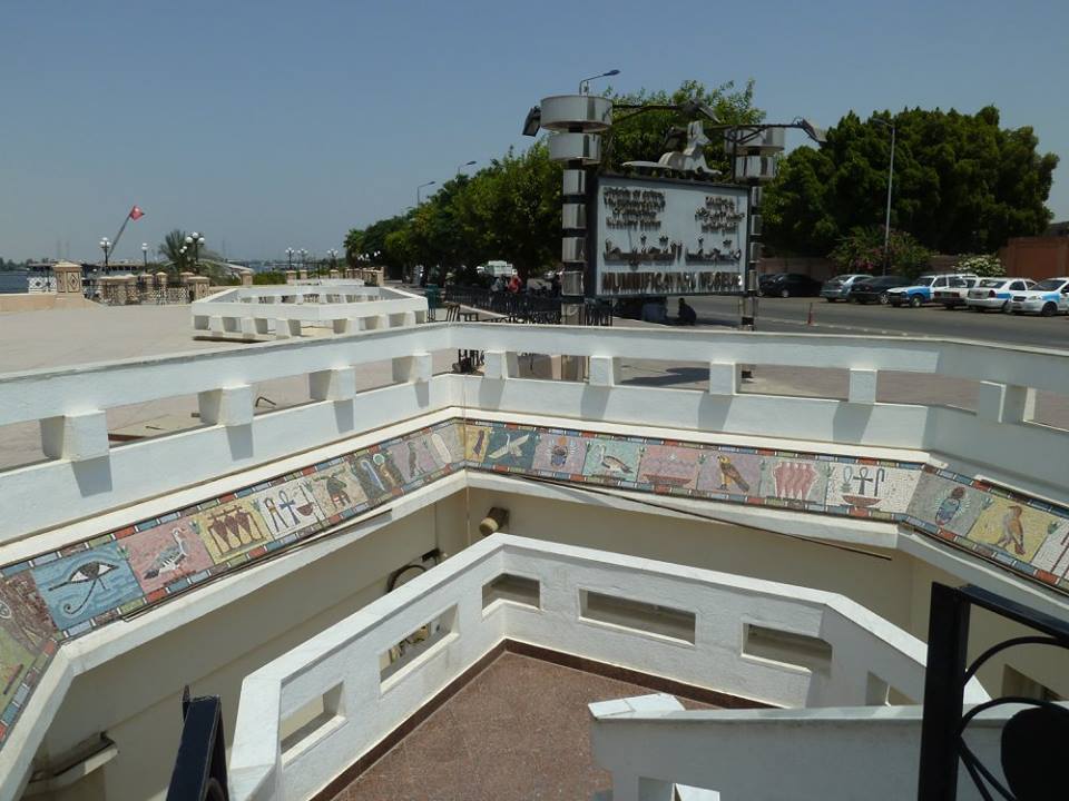 مديرا متحف الأقصر والتحنيط بكورنيش النيل يعلنان فتح أبوابهما بالمجان مديرا متحف الأقصر والتحنيط بكورنيش النيل يعلنان فتح أبوابهما بالمجان