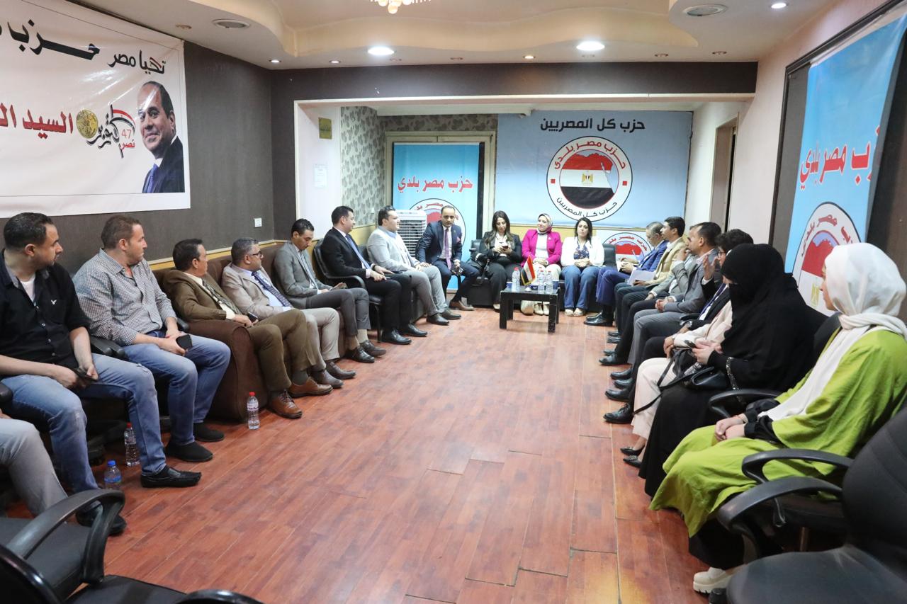 خلال صالون حزبا مصر بلدي والإصلاح والنهضة