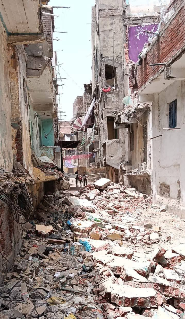 ازاله عقارات ايله للسقوط في وادي القمر بالإسكندرية ازاله عقارات ايله للسقوط في وادي القمر بالإسكندرية