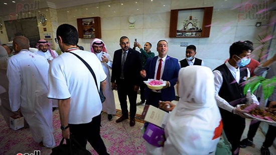 استقبال مهيب لحجاج القرعة في المدينة المنورة (2)