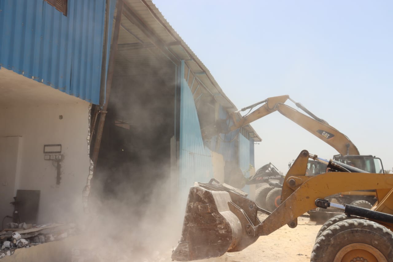 جانب من حملة الإزالة جانب من حملة الإزالة
