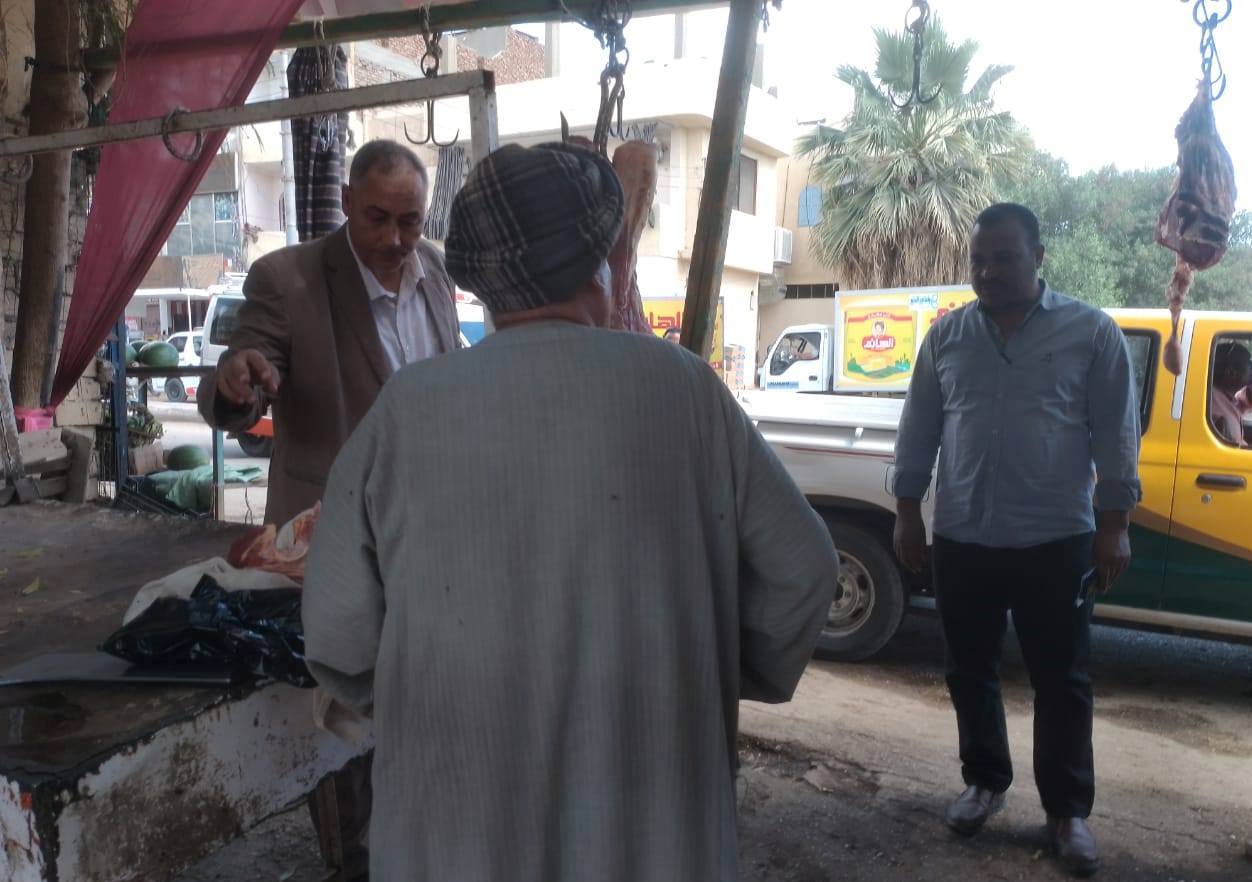 متابعة محلات الجزارة حول مدن وقرى الأقصر