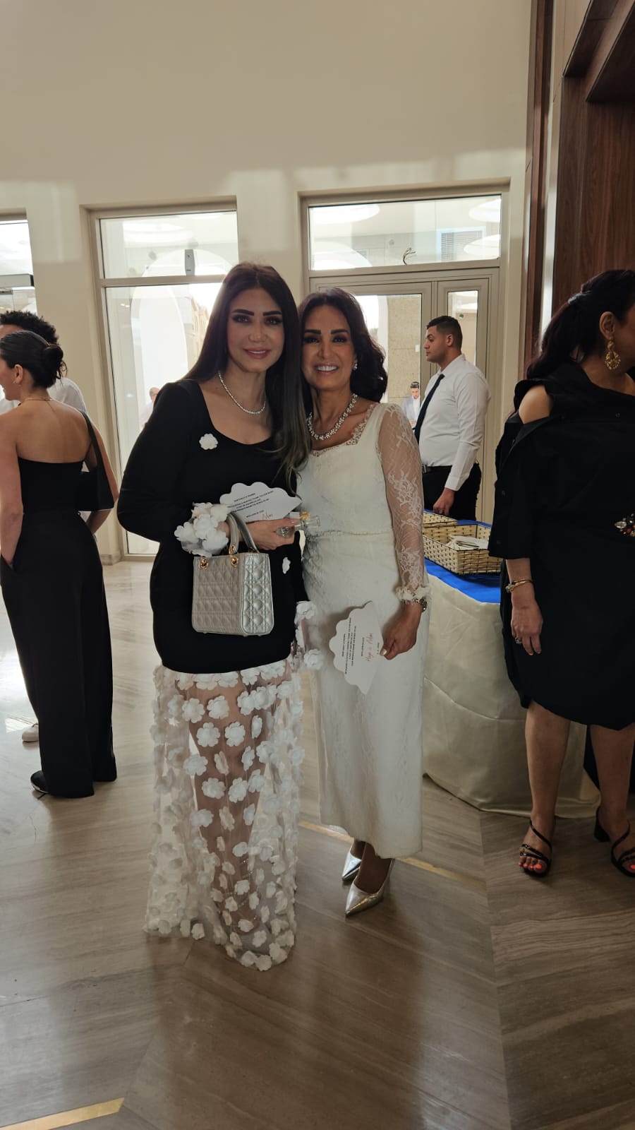 امل رزق وايناس عز الدين