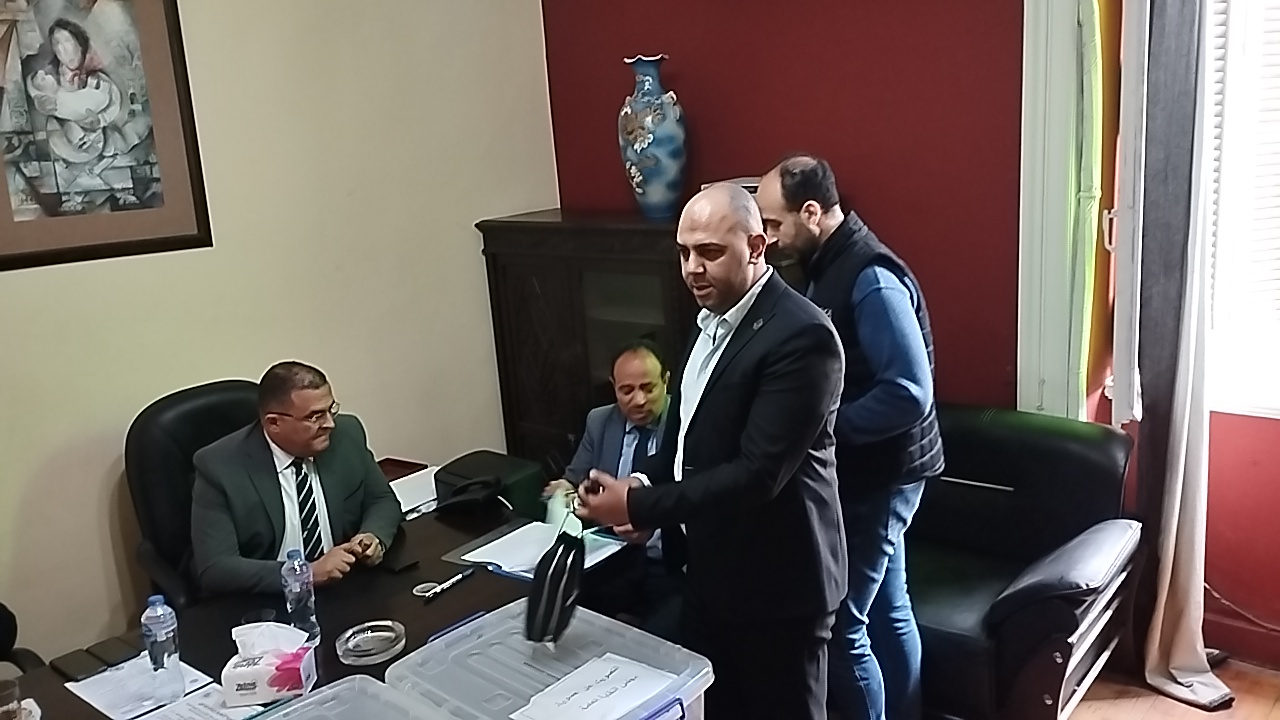 التسجيل في انتخابات نقابة الصحفيين. بالإسكندرية