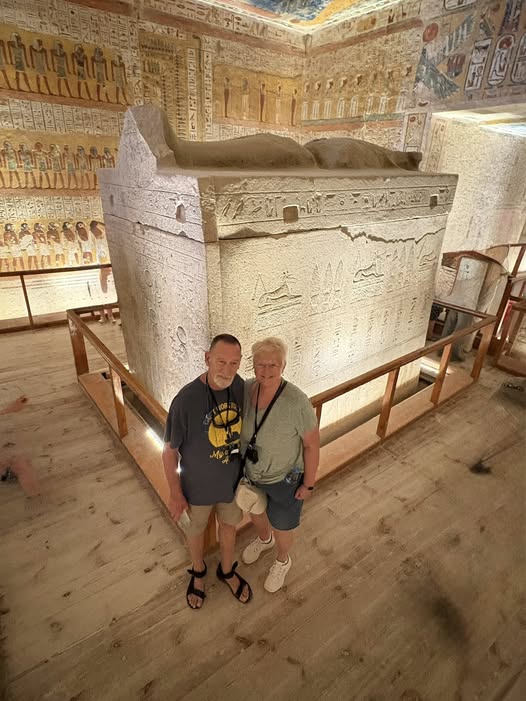 مقابر ملوك الأقصر تجذب سياح العالم يومياً مقابر ملوك الأقصر تجذب سياح العالم يومياً