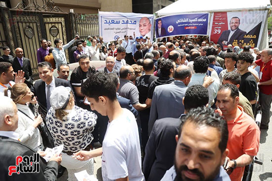 زحام كبير فى انتخابات نقابة الصحفيين زحام كبير فى انتخابات نقابة الصحفيين