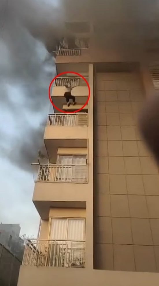 لحظة سقوط المرأة لحظة سقوط المرأة