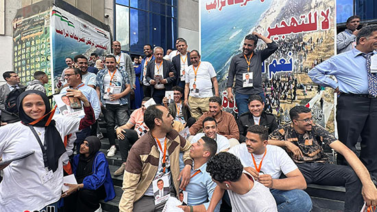 حشود-من-الصحفيين-المؤيدين-للزميل-محمد-السيد حشود-من-الصحفيين-المؤيدين-للزميل-محمد-السيد