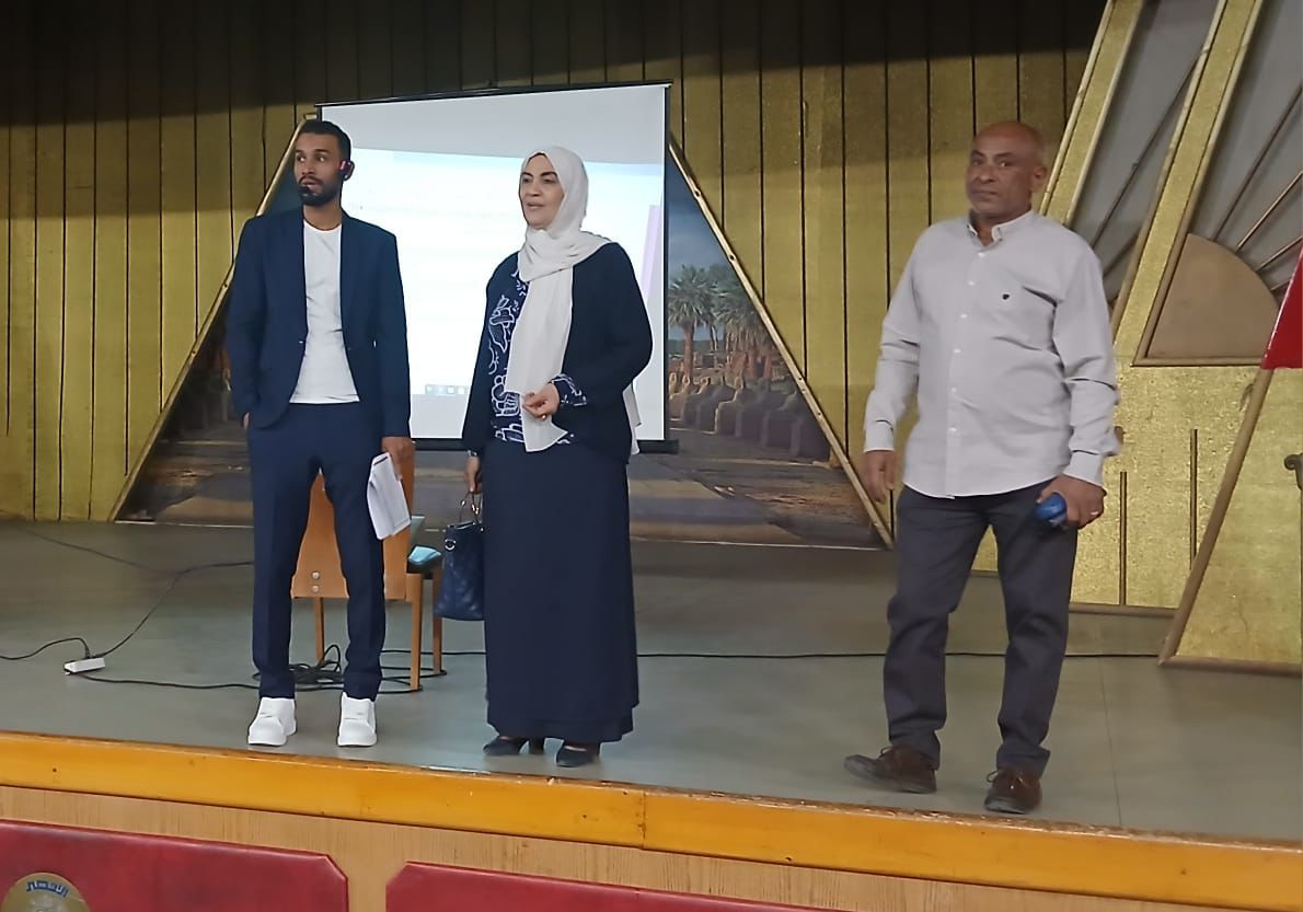 متابعة مرجعات الثانوية العامة المجانية في اللغة العربية والإنجليزية متابعة مرجعات الثانوية العامة المجانية في اللغة العربية والإنجليزية