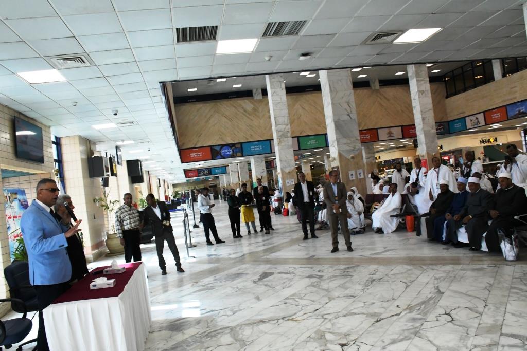 كلمة المحافظ بالمطار كلمة المحافظ بالمطار