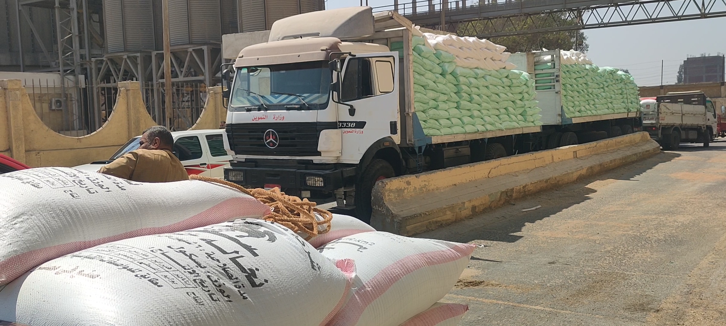 حمولات الدقيق التمويني المدعم حمولات الدقيق التمويني المدعم