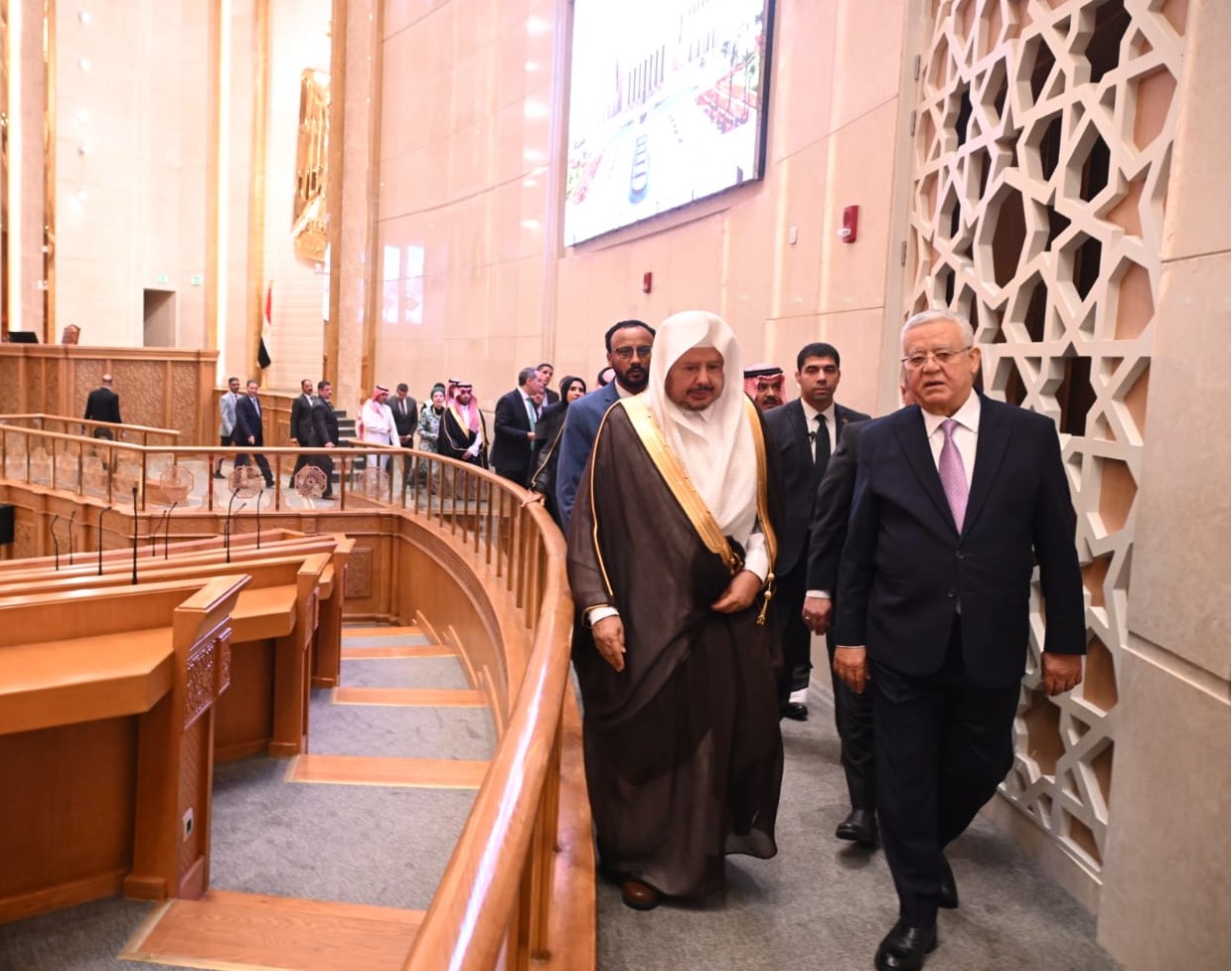 جانب من الزيارة