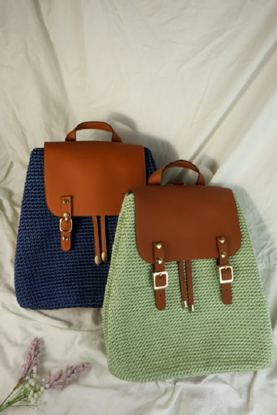 حقيبة من الكروشية