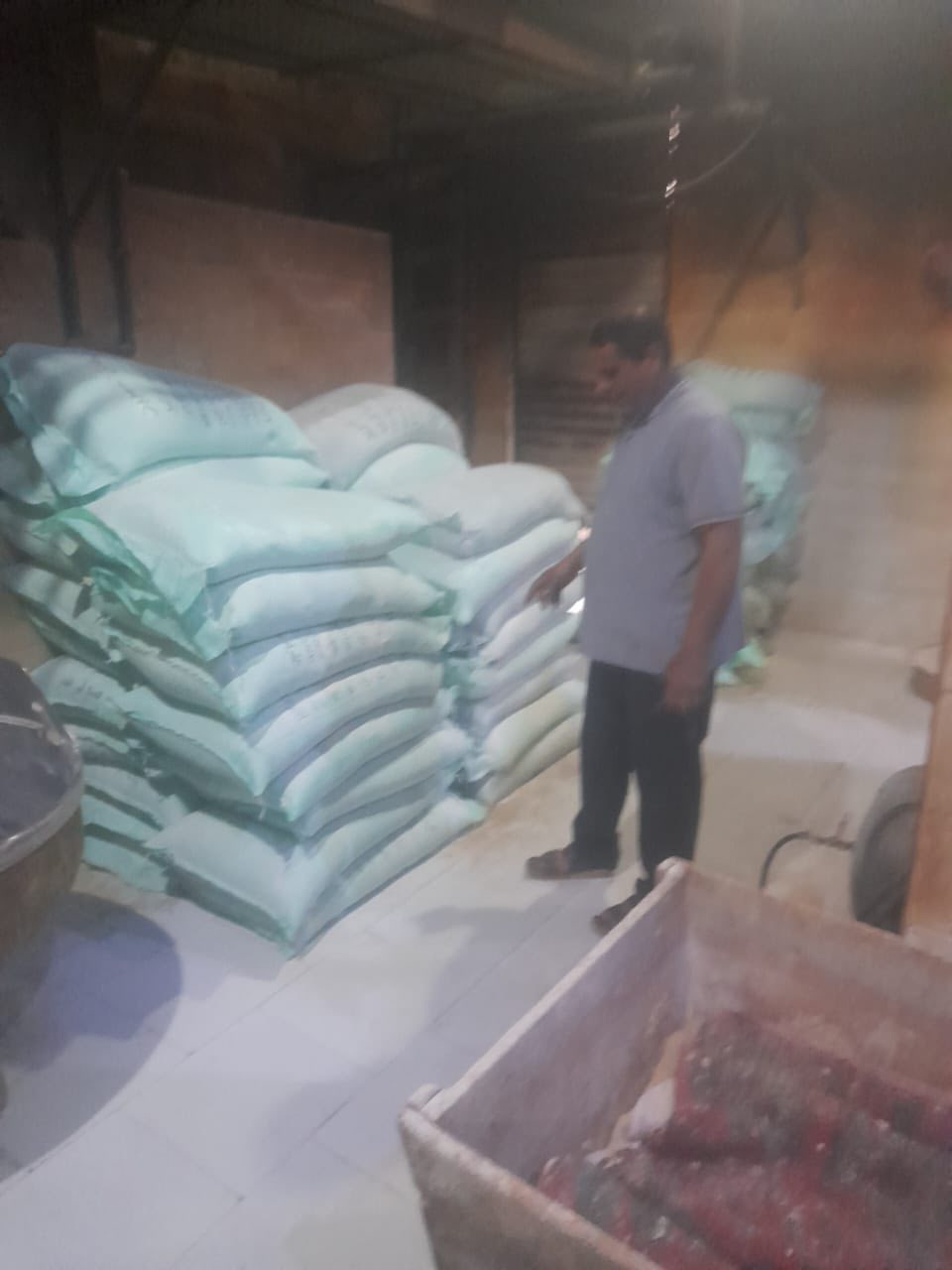 متابعة رصد أجولة الدقيق