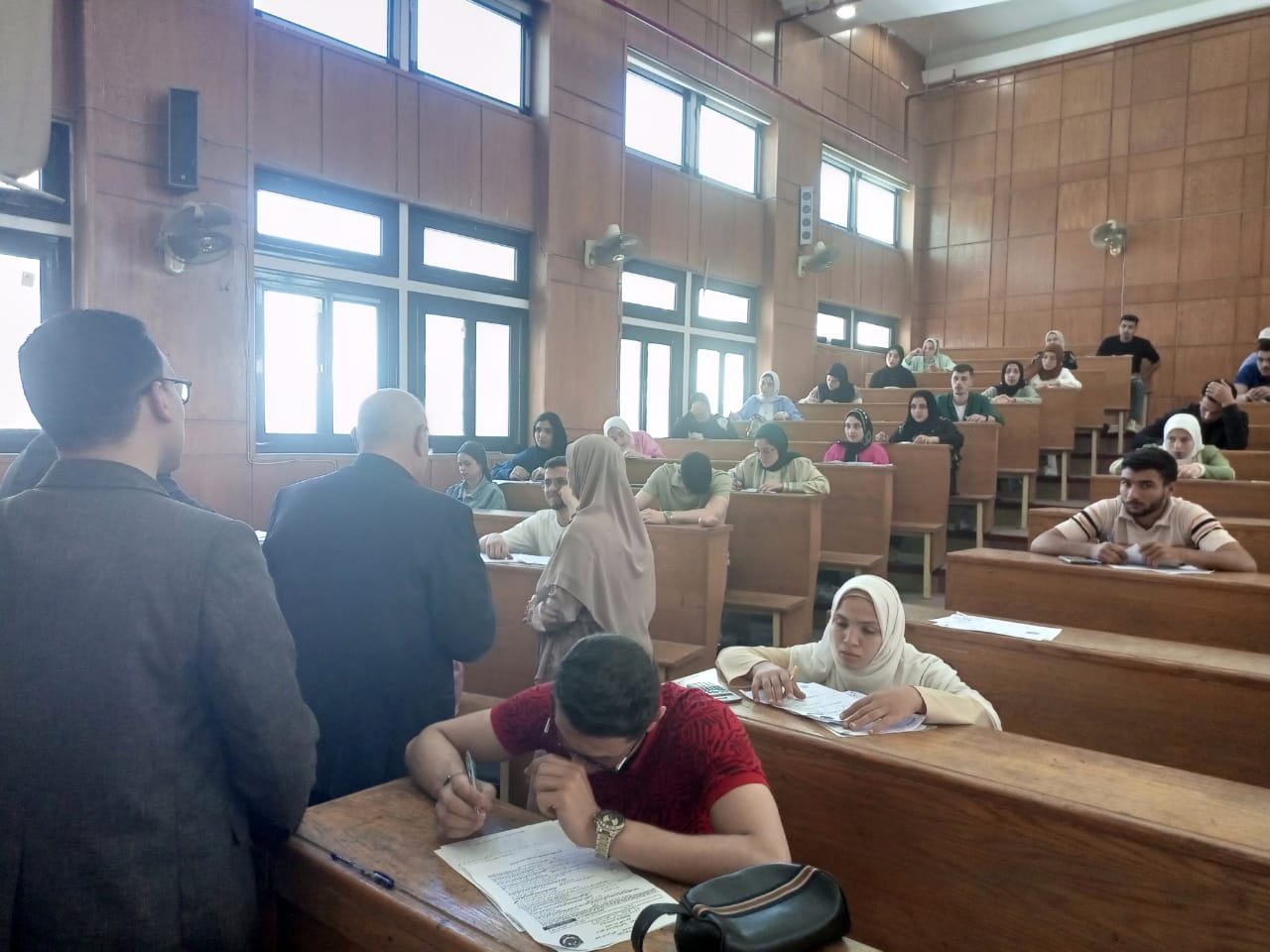 امتحانات الفصل الدراسي الثاني بجامعة دمنهور