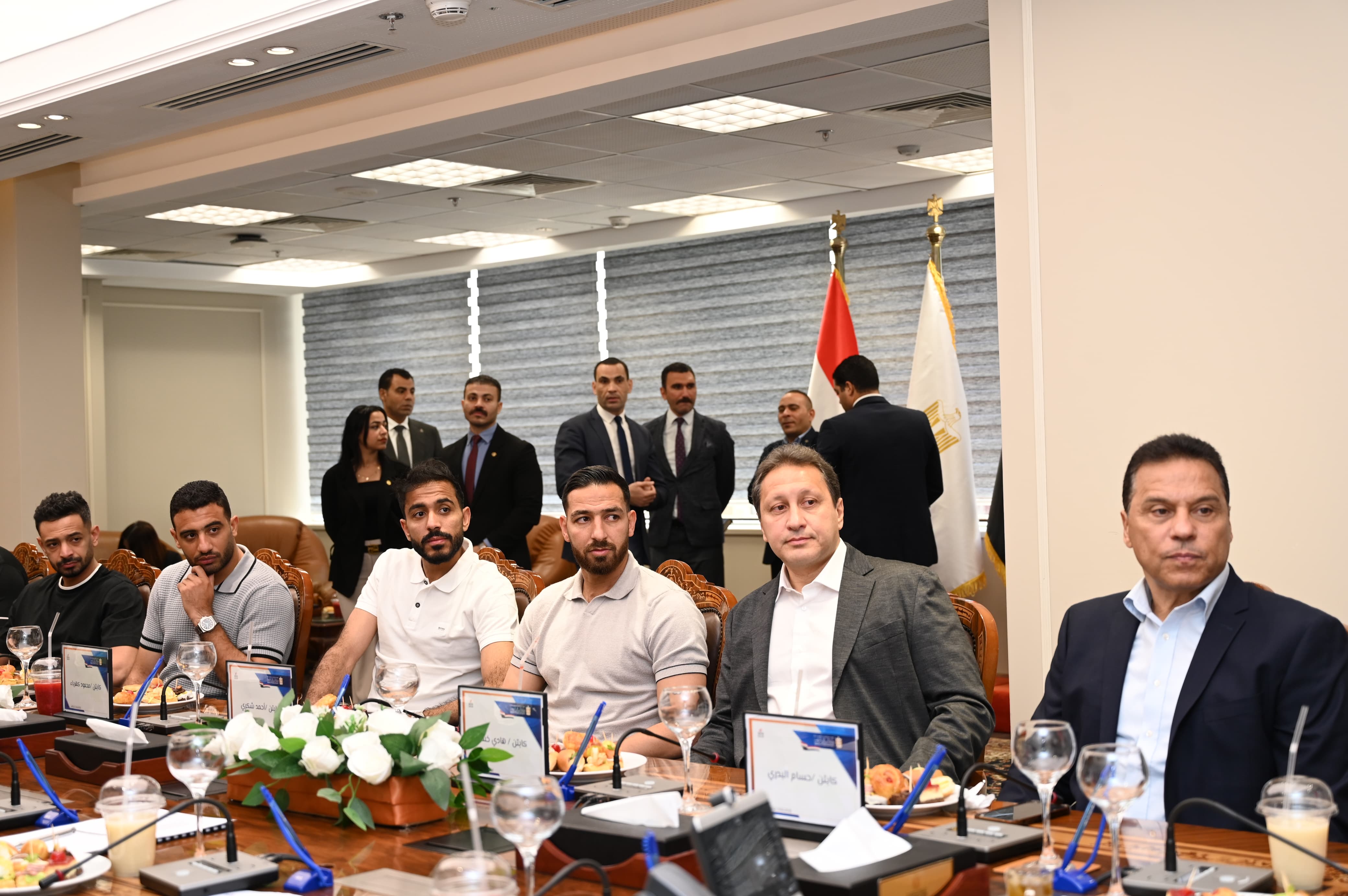 البدرى وهادى خشبة