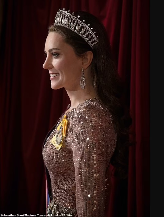 الوجه الآخر لتمثال الأميرة كيت