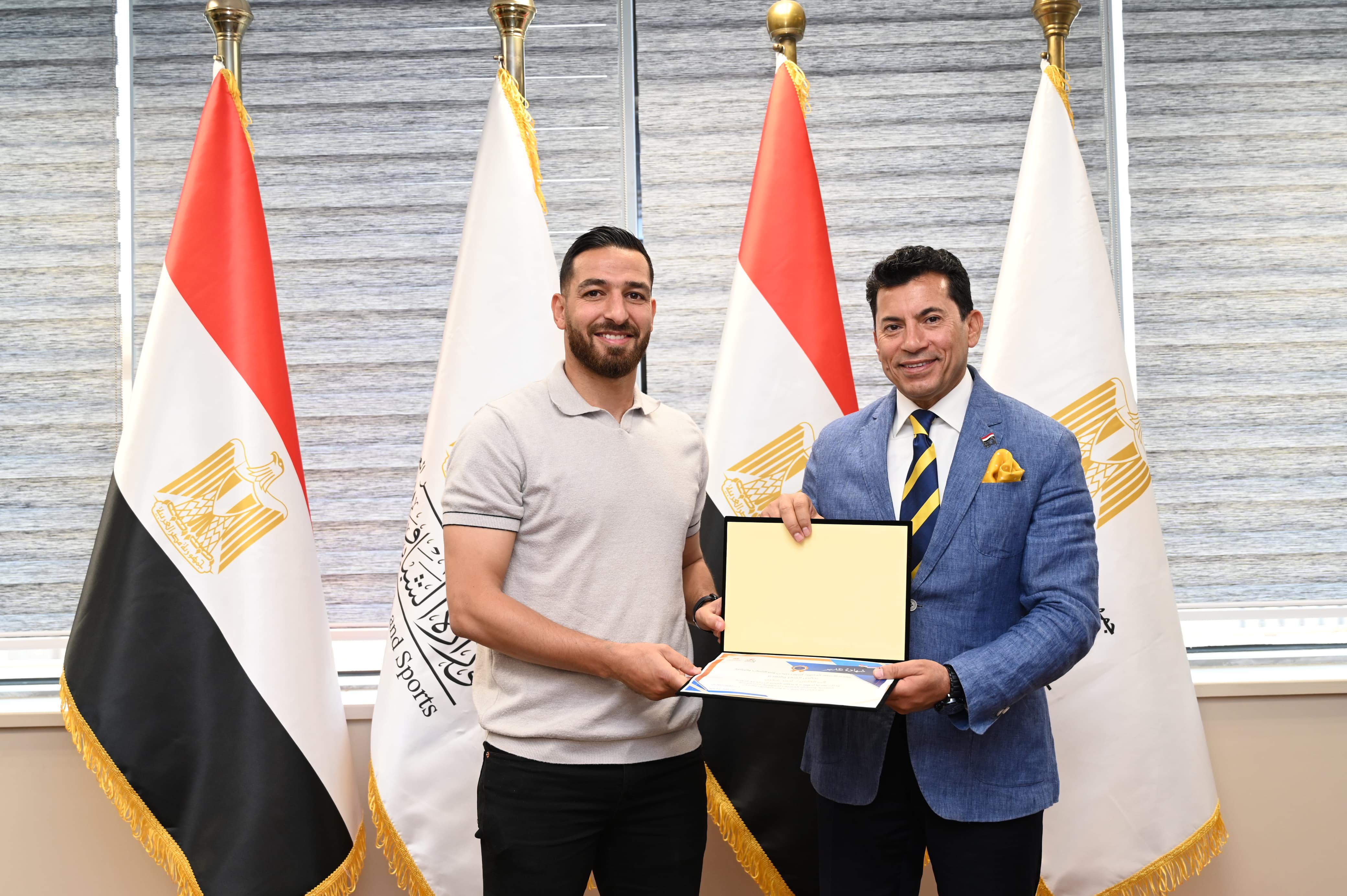 احمد شكرى