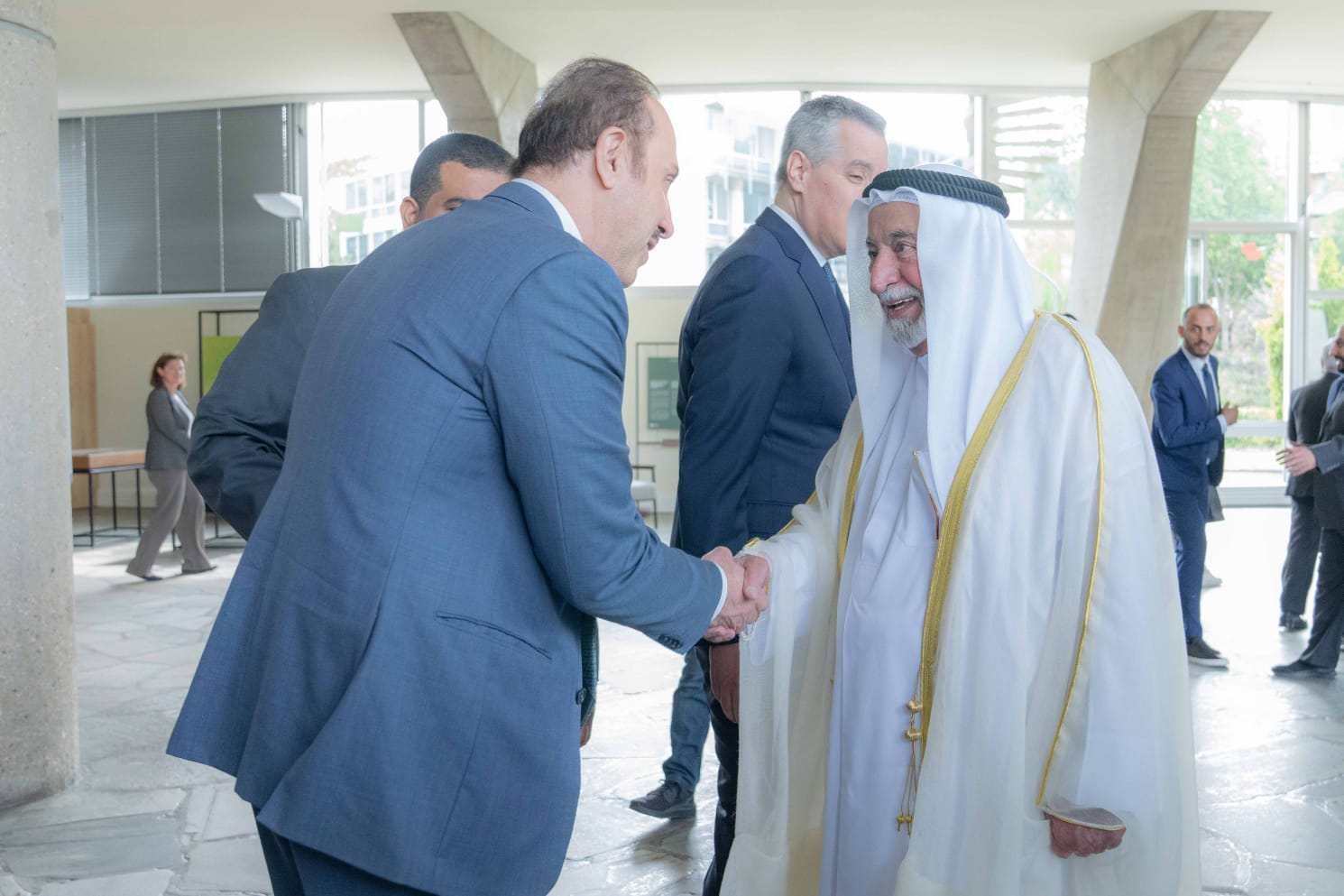 حاكم الشارقة يتسلم تكريما خاصا من اليونسكو (3)