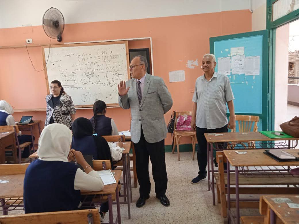 وكيل وزارة التربية والتعليم بأسوان