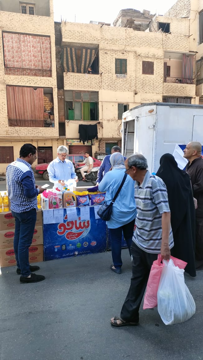 سوق اليوم الواحد في حي إمبابة (1)