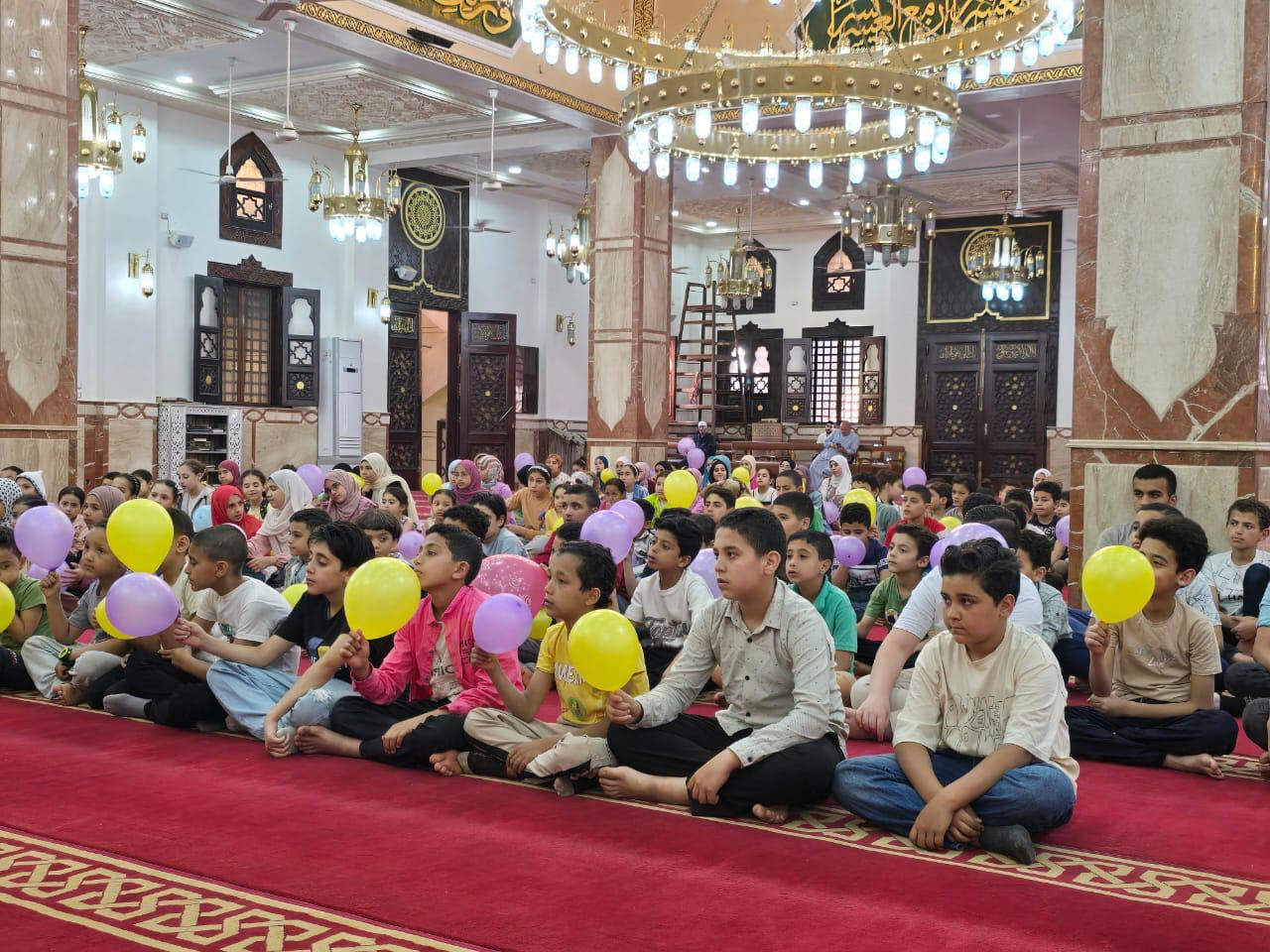 جانب من لقاء الجمعة للأطفال جانب من لقاء الجمعة للأطفال