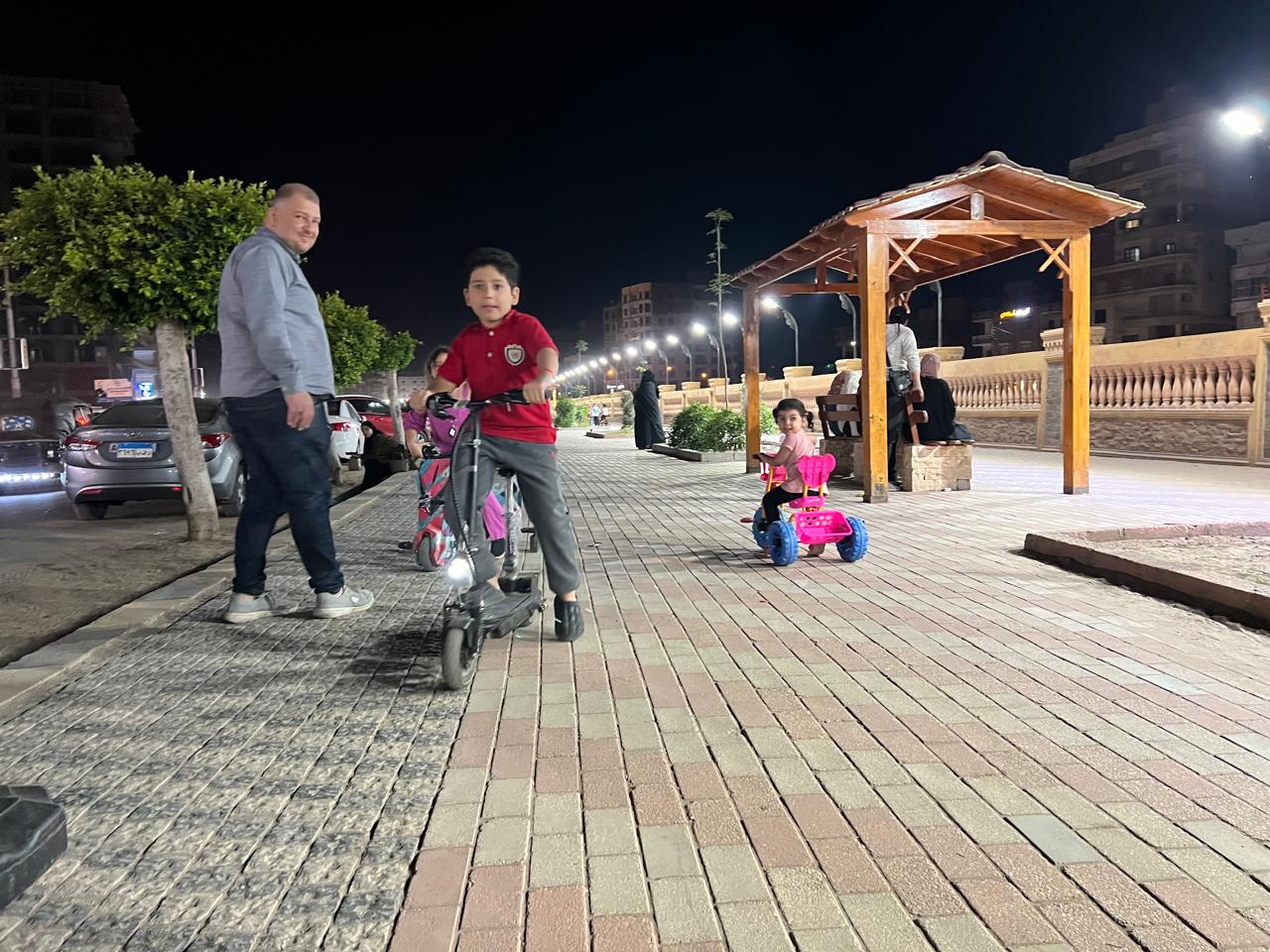 أجواء الصيف علي الممشي السياحي أجواء الصيف علي الممشي السياحي