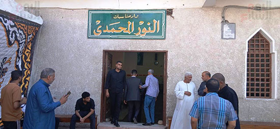 الحاضرون-بعزاء-شقيقة-محمود-الخطيب الحاضرون-بعزاء-شقيقة-محمود-الخطيب