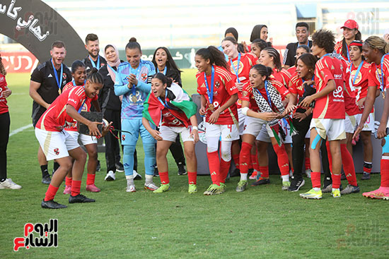 مراسم تتويج سيدات الأهلى ببطولة كأس مصر