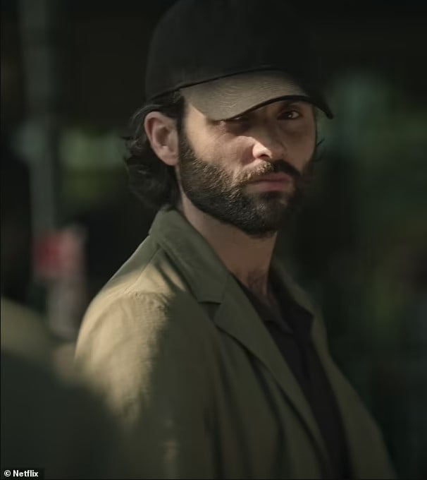بطل مسلسل "you" النجم جو