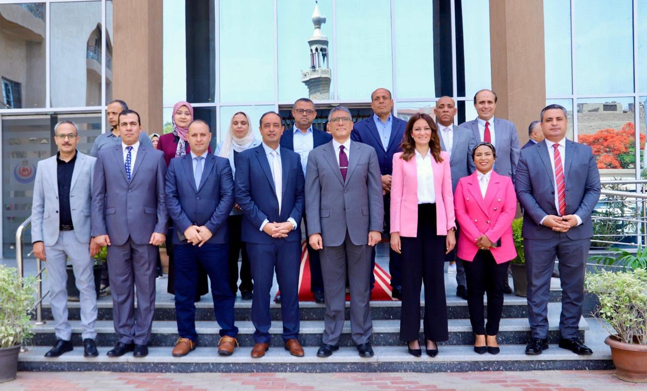 الدكتور عمرو عثمان مدير صندوق مكافحة الادمان يستقبل الدكتور عادل النجار محافظ الجيزة