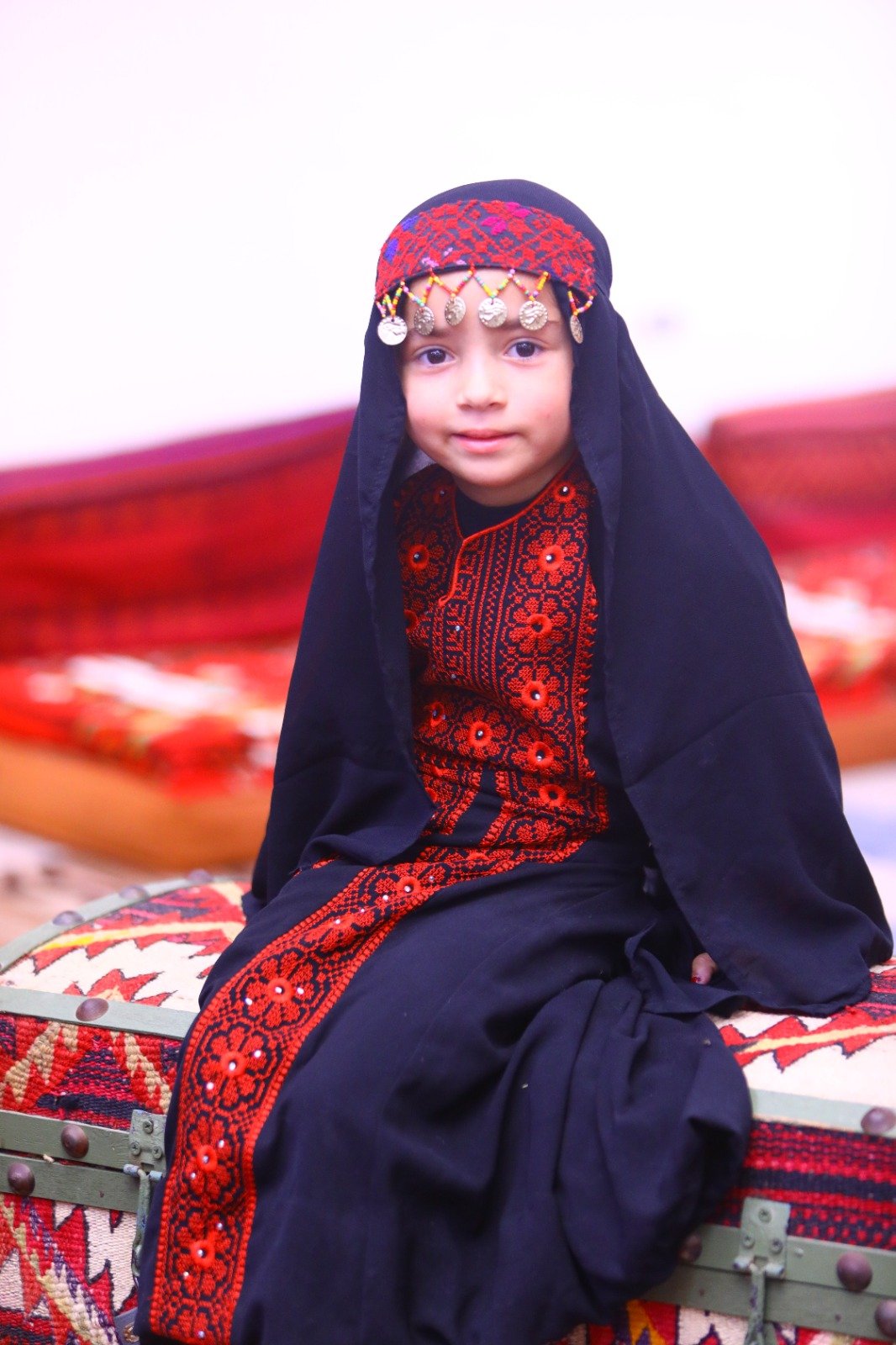 طفلة بالزى البدوى