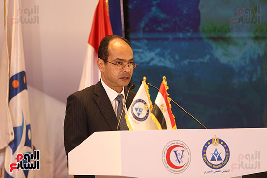 الدكتور محمد لطيف رئيس المجلس الصحى المصرى الدكتور محمد لطيف رئيس المجلس الصحى المصرى